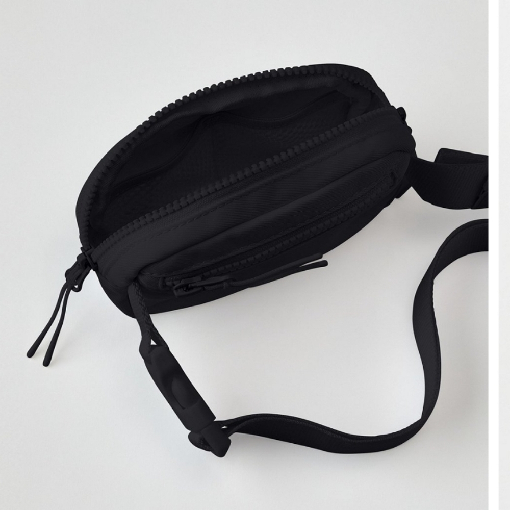 Fabletics Mini Bag New - Picture 4 of 13
